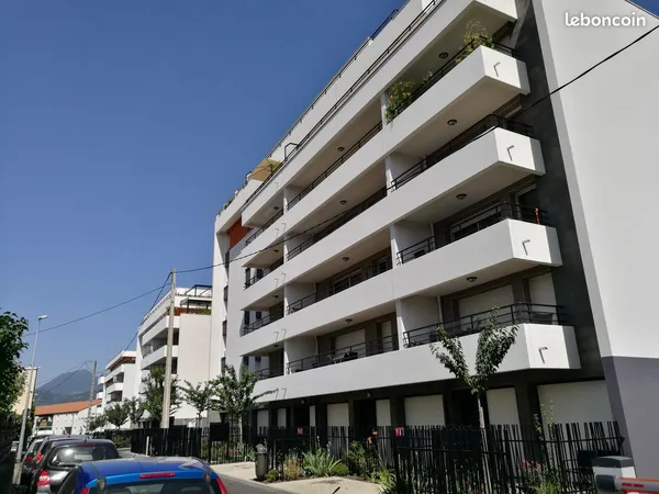 Studio 1 pièce 33 m²