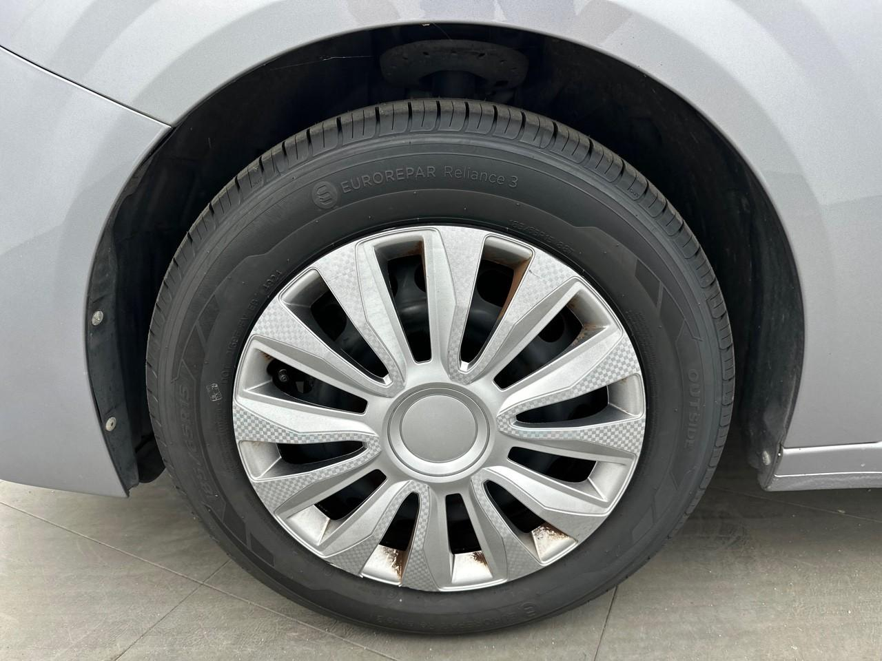 Peugeot 208 puretech 75 s&s bvm5 active — photo 7