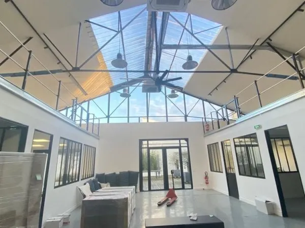 Activité non divisible de 700 m² à vendre à Bois-Colombes