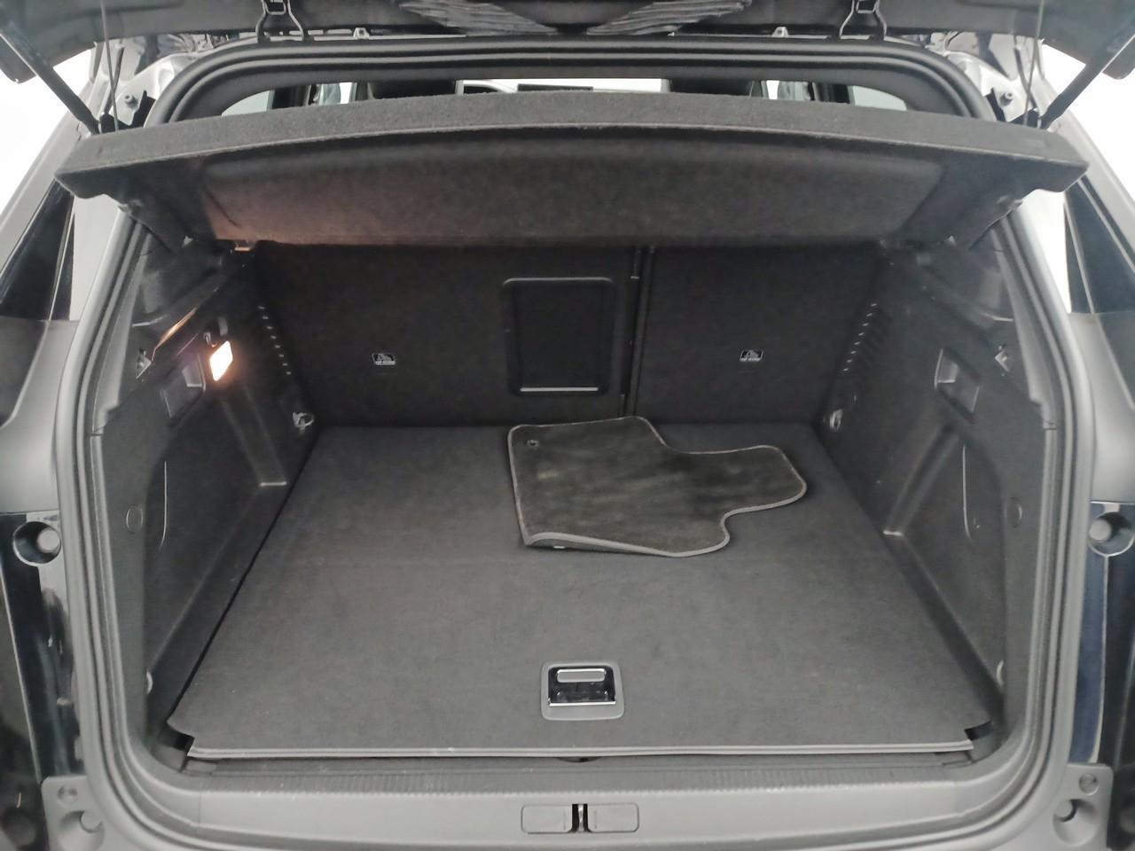 Peugeot 3008 hybrid 225 e-eat8 gt — photo 6