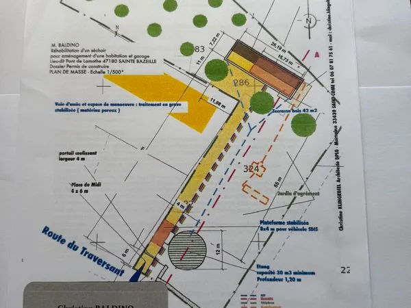 GRAND SECHOIR de 300 m2 possible avec PC de 157 m2 sur4800 m2 à Sainte Bazeille 47180