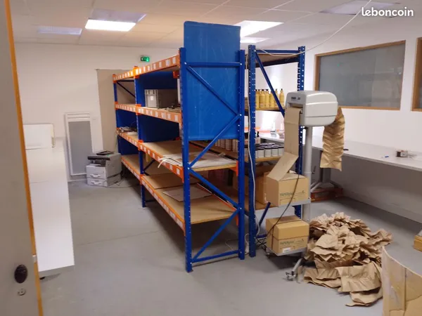 Location Box 100m2 - Local Stockage E-commerce Garde-meubles