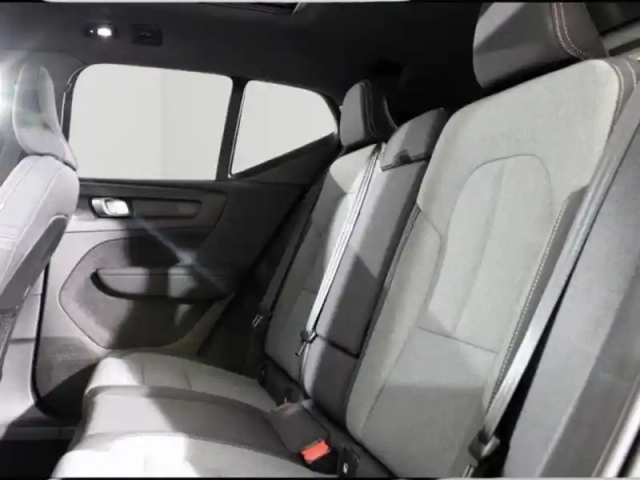Volvo Xc40 t5 recharge 180 + 82ch plus dct 7 — photo 51