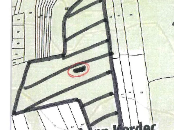 FORET D'UNE SURFACE DE 6 ha 17 a 17 ca