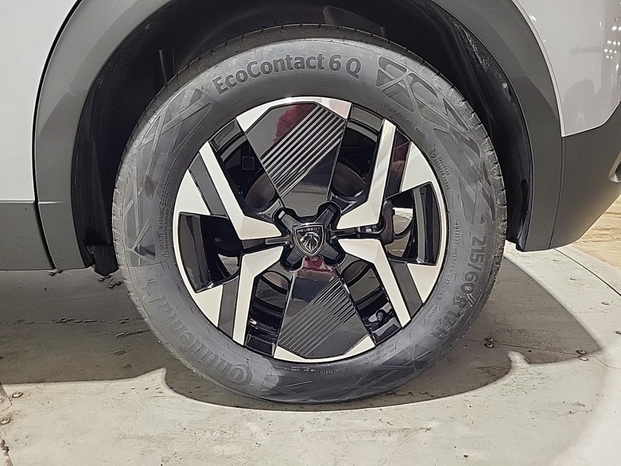 Peugeot 2008 electrique 156 ch 54 kwh allure — photo 16