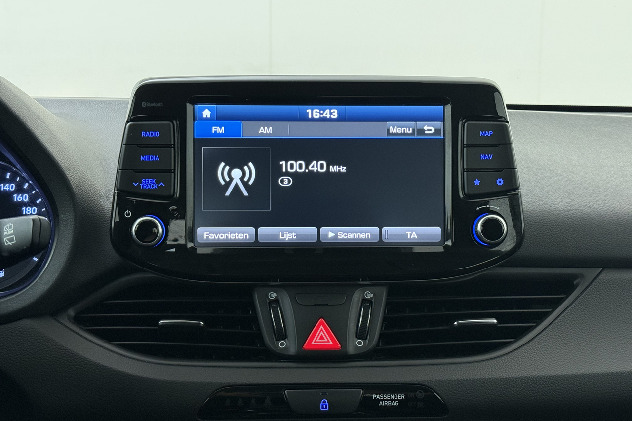 Hyundai i30 SW — photo 11