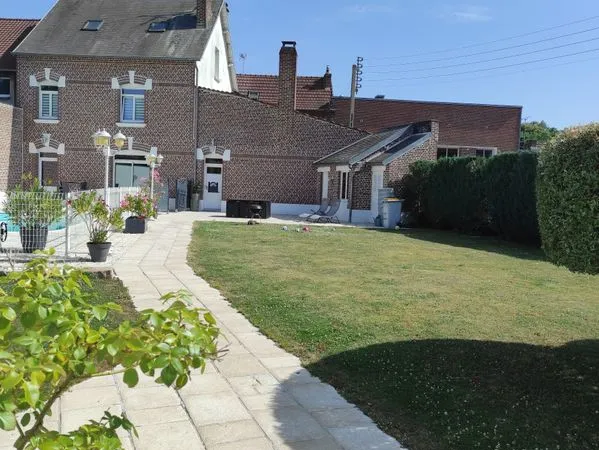 Vds Maison de ville avec piscine