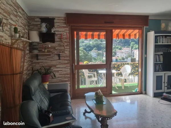 Appt T3 + terrasse + balcon + garage + cave