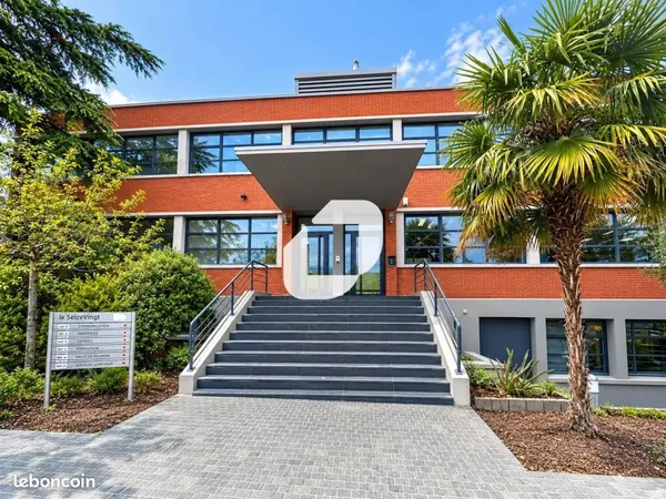 Bureaux 80 m²