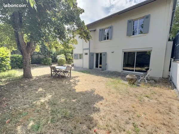 Maison 9 pièces 187 m²