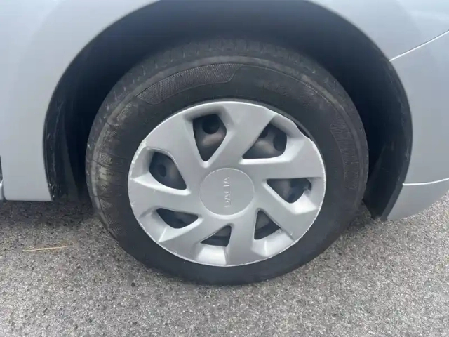 Dacia Sandero sce 75 — photo 14