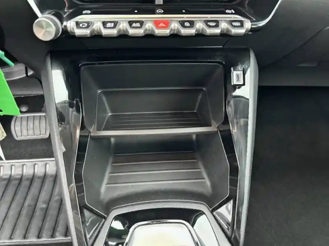 Peugeot 208 hybrid 100 e-dcs6 — photo 25