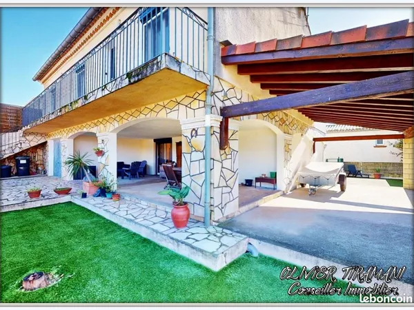 Spacieuse maison de 204m², 10 pièces , 6 chambres. Parfaite pour une grande famille, regroupement fa