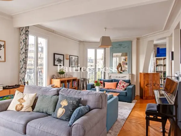Appartement 7 pièces 135 m²