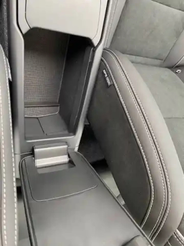 Volvo C40 recharge extended range 252 ch 1edt — photo 32
