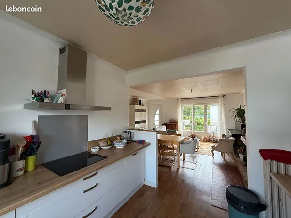 Maison 6 pièces 100 m²