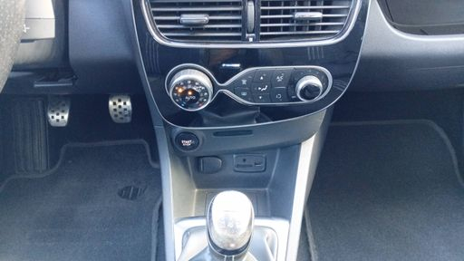 Renault Clio 0.9 TCe 90 - Intens – 2017 – 88288 km – Essence – Boîte Manuelle — photo 19
