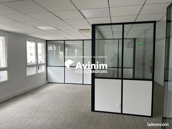Bureaux 213 m² Arcueil