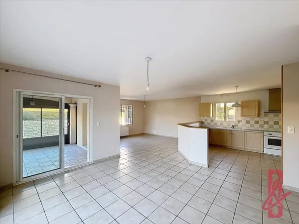 A LOUER Soyaux Maison 130 m² T5 avec terrain clos