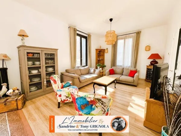 Maison 9 pièces 250 m²