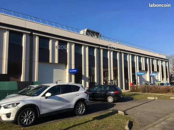 Local d'activité 519 m²