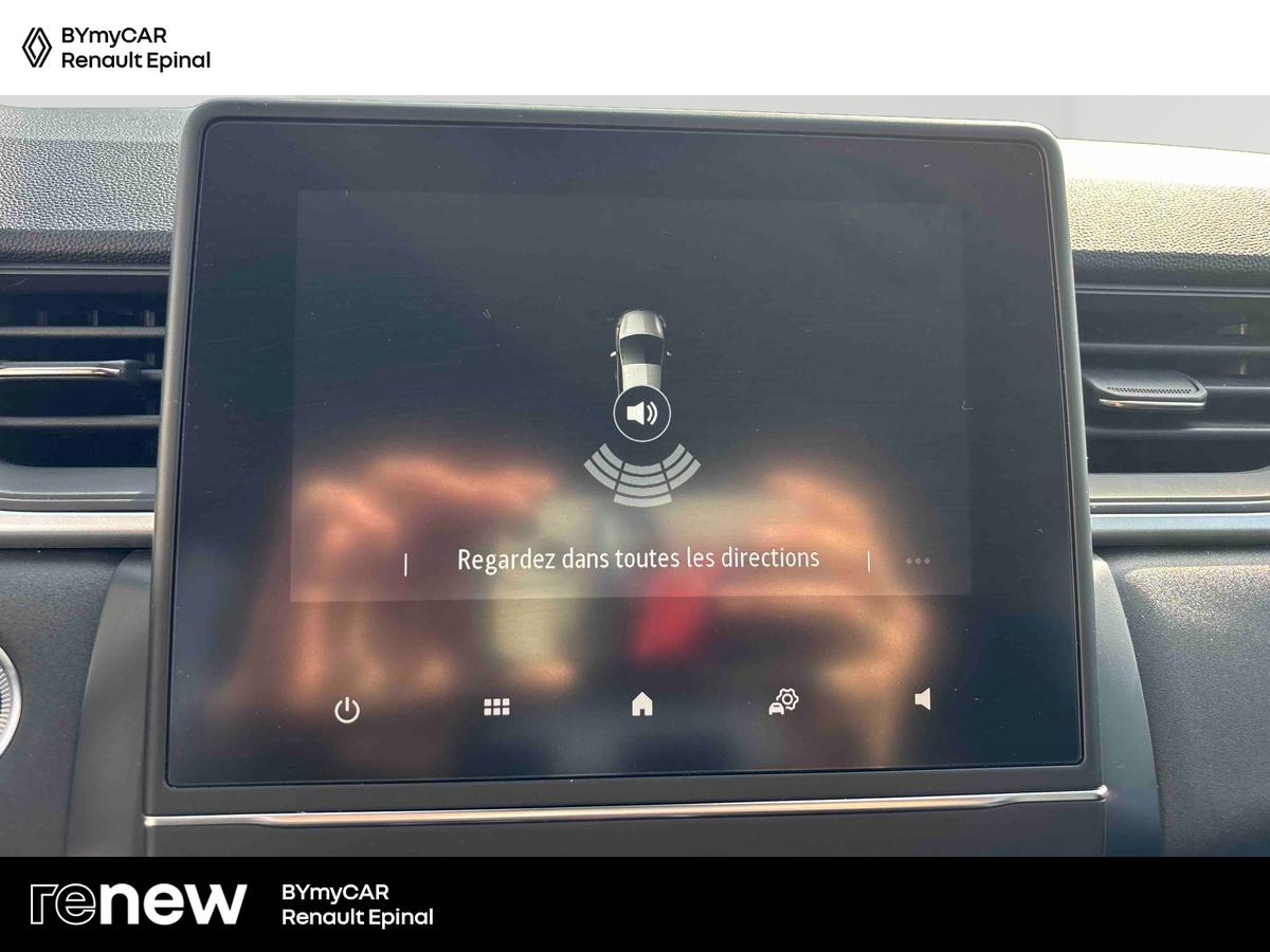 Renault Captur TCe 90 — photo 16