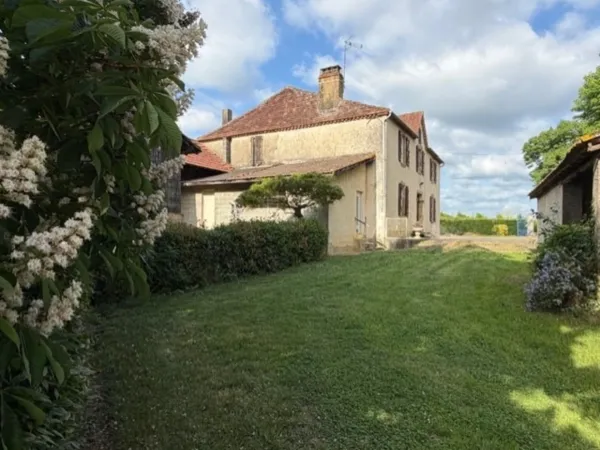Propriété 8 pièces 230 m²