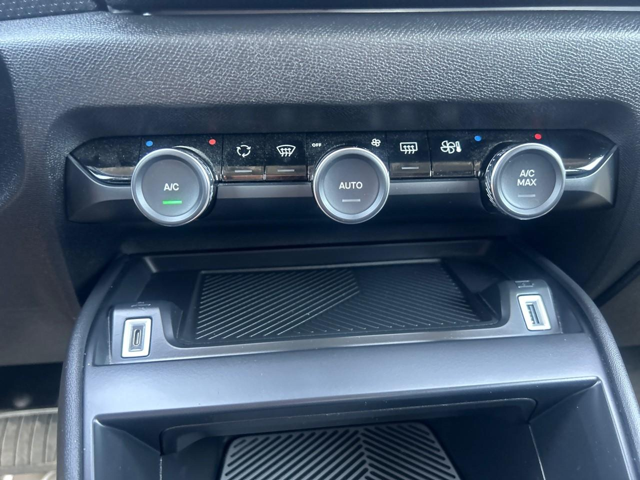 Citroën C4 puretech 130ch s&s feel pack eat8 — photo 19