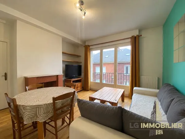 CENTRE-VILLE - TYPE 2 AVEC BALCON