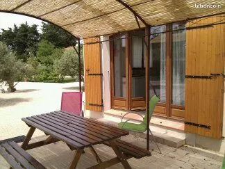 Appart T2 50 m2 meublé sécurisé à Cheval Blanc 84