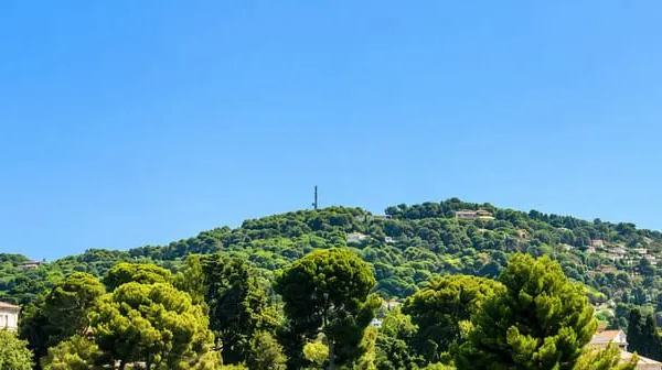 CANNES ANGLAIS T2 71 M2 SOL TERRASSES 29 M2 SUD VUE DÉGAGÉE