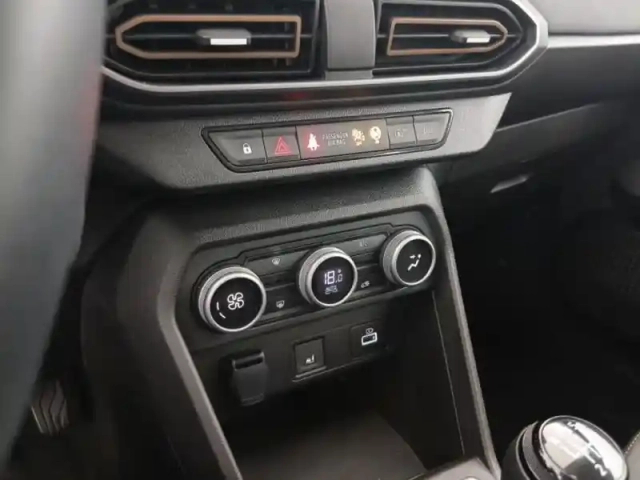 Dacia Sandero 1.0 eco-g 100ch stepway extreme + — photo 11