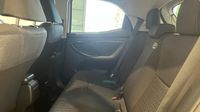 Toyota Yaris 116h Collection 5p — photo 13