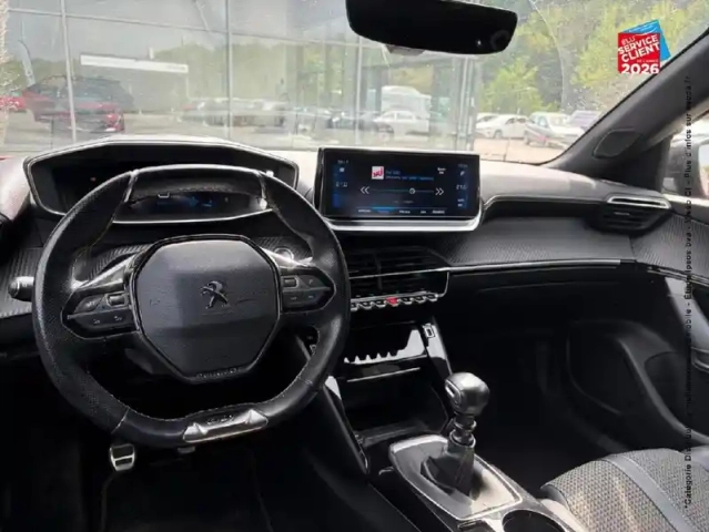 Peugeot 2008 1.2 puretech 130ch gt line s&amp;s — photo 15