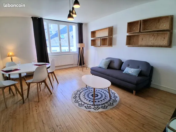 Appartement meublé spacieux et lumineux, idéalement situé et tout équipé