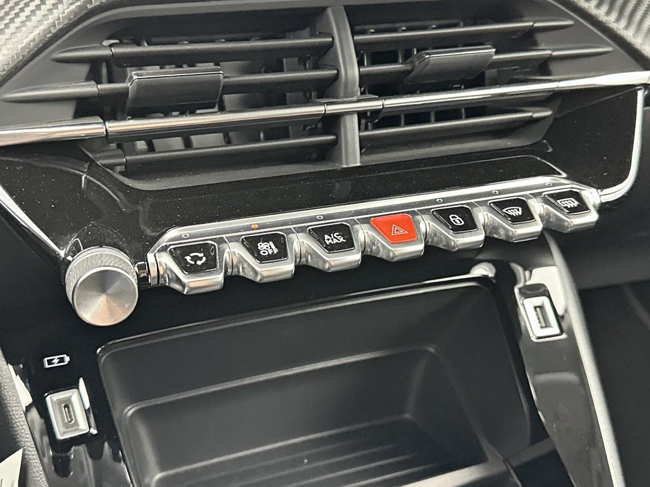 Peugeot 2008 puretech 130 s&s bvm6 style — photo 22