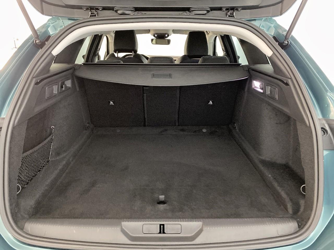 Peugeot 308 sw hybrid 145 e-dcs6 allure — photo 6