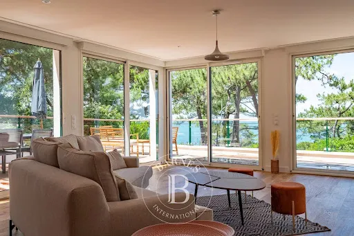 Appartement 4 pièces 155 m²