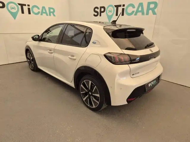 Peugeot 208 electrique 50 kwh 136ch — photo 22