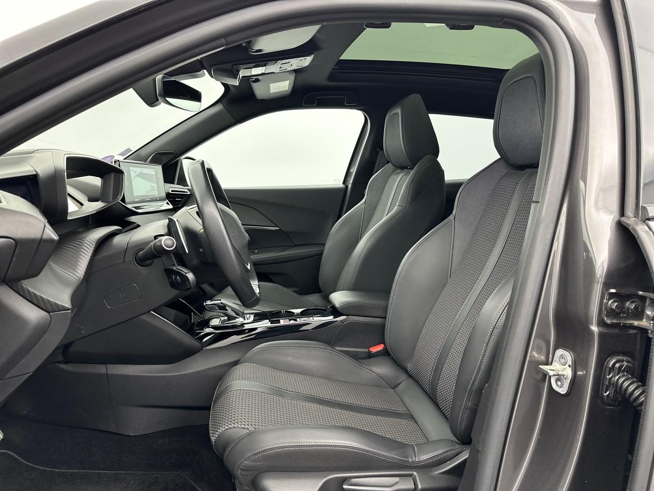 Peugeot 2008 puretech 130 s&s eat8 gt — photo 9