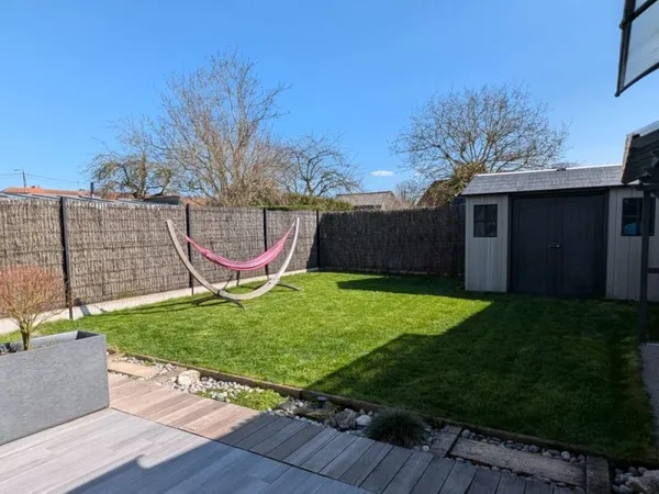 MAISON 5 PIECES 127M² 3/4 CHAMBRES JARDIN ET GARAGE