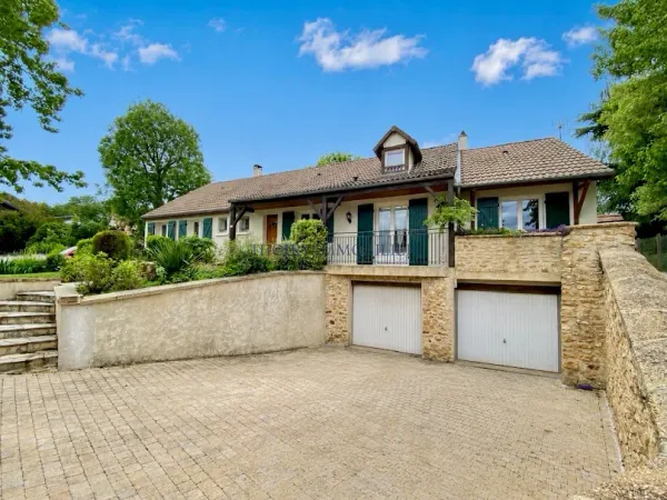 Maison 9 pièces 166 m²