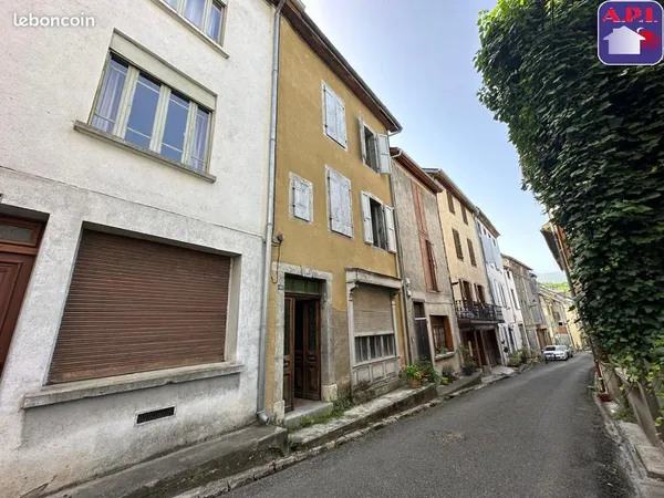 Maison 12 pièces 268 m²