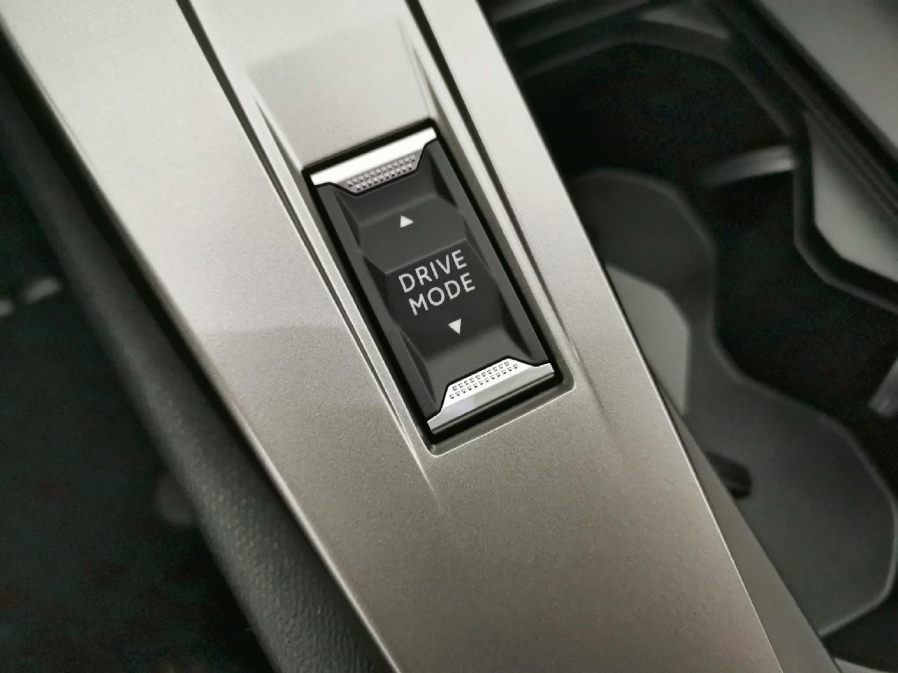 Peugeot 308 hybrid 145 e-dcs6 style — photo 30