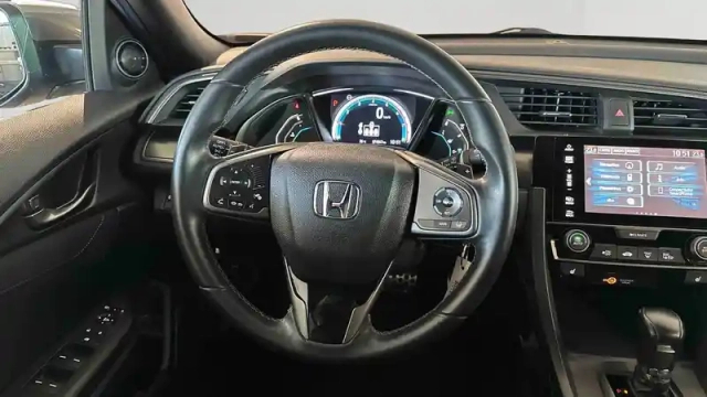 Honda Civic 1.0 i-vtec 129 — photo 12
