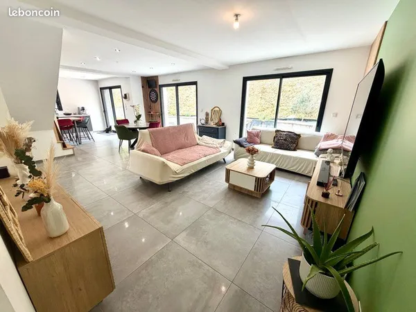 Maison moderne - 5 pièces