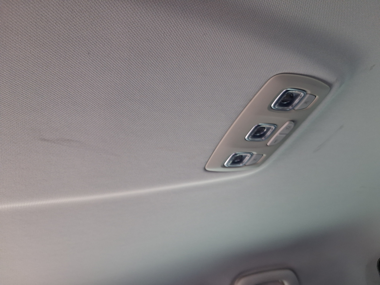 Renault Mégane IV Berline TCe 140 Energy EDC — photo 61