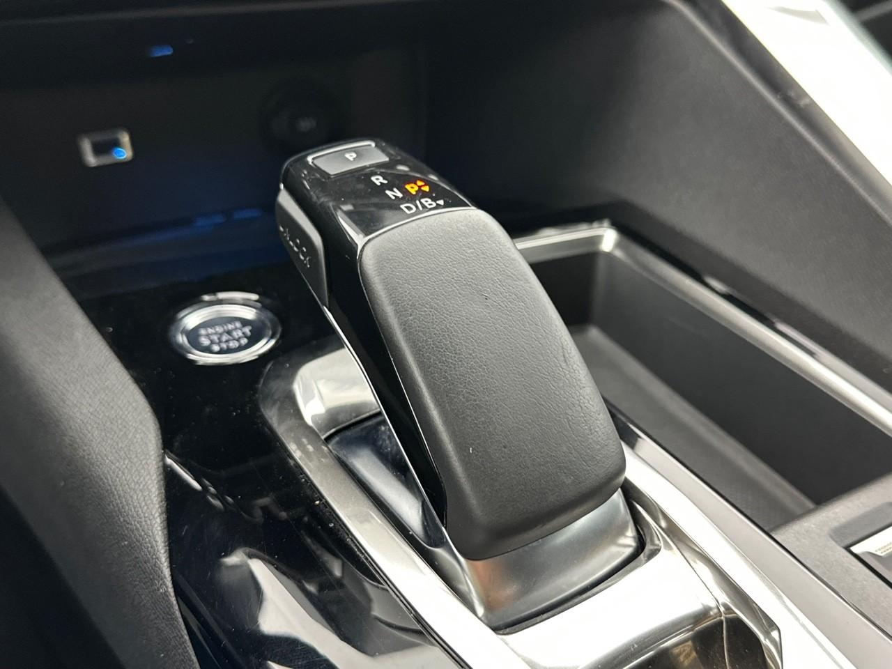 Peugeot 3008 hybrid 225 e-eat8 allure business — photo 30