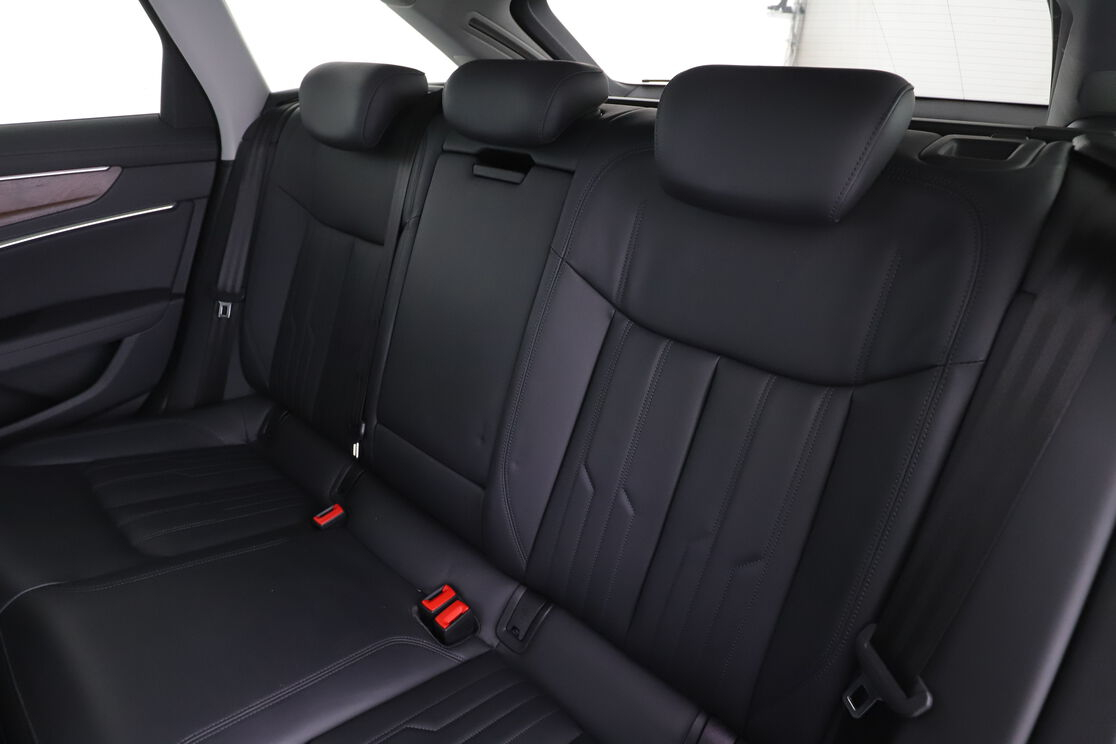 Audi A6 Avant 40 TDI Avus Extended S Tronic — photo 13