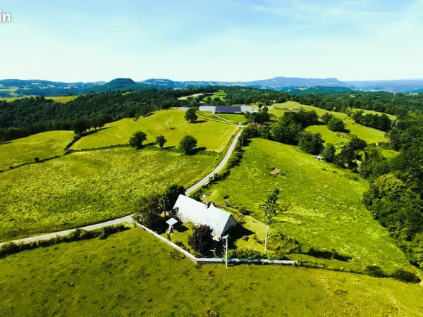 Maison 5 pièces 87 m² sur 10 000 m² terrain